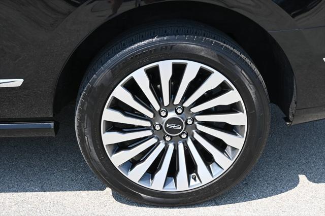 used 2021 Lincoln Navigator car, priced at $53,982