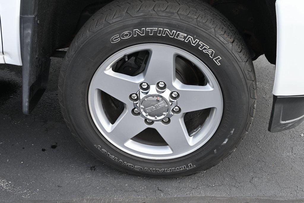 used 2015 GMC Sierra 2500 car, priced at $32,992