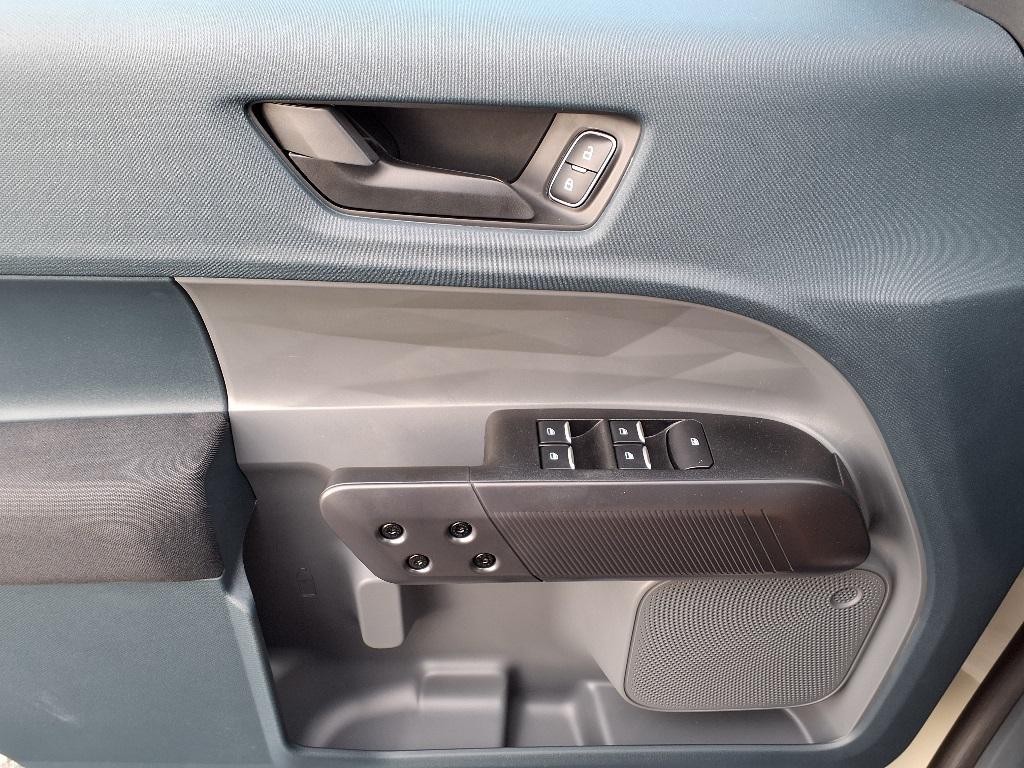 new 2025 Ford Maverick car, priced at $29,940