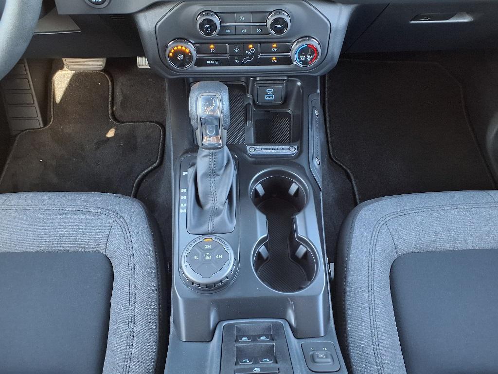 new 2025 Ford Bronco car, priced at $44,418