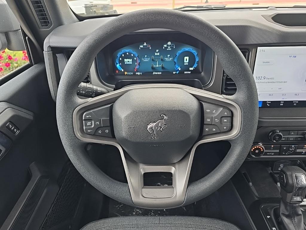 new 2025 Ford Bronco car, priced at $44,368