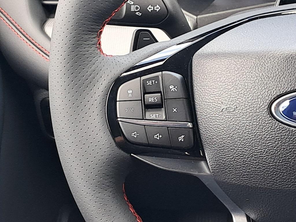 new 2025 Ford Explorer car, priced at $58,914