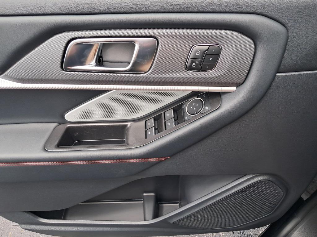 new 2025 Ford Explorer car, priced at $58,914