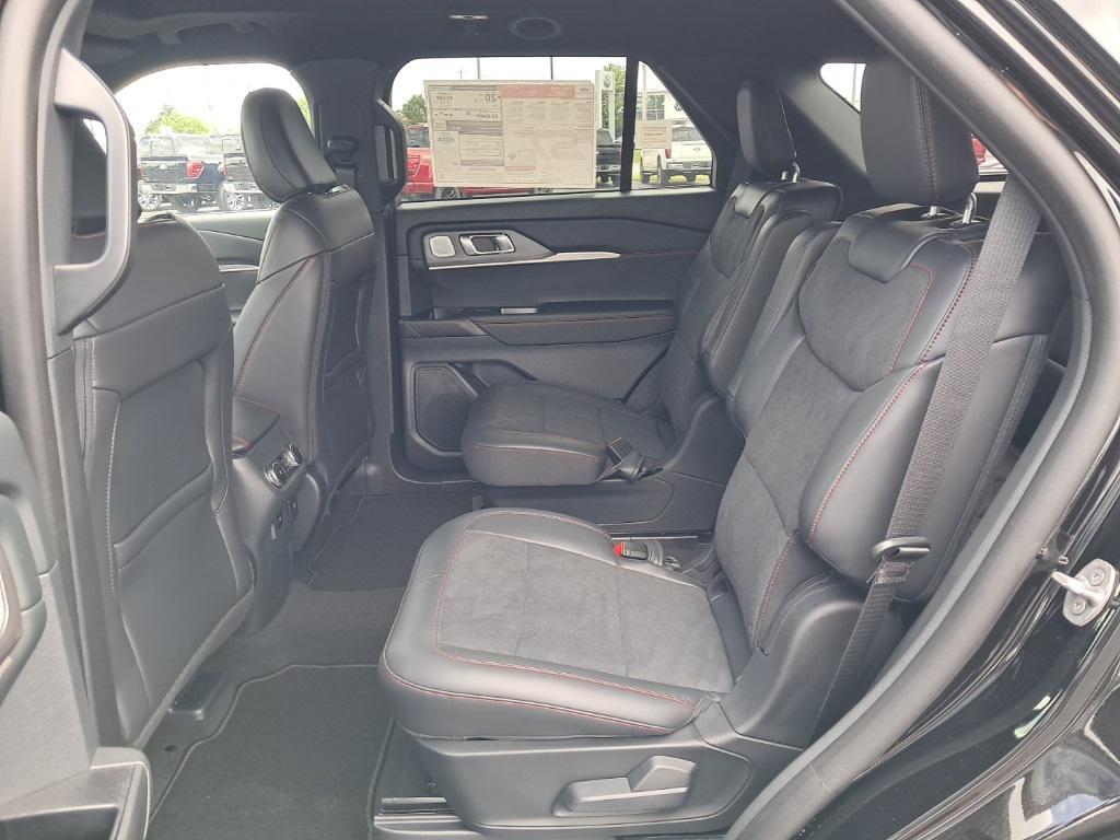 new 2025 Ford Explorer car, priced at $58,914