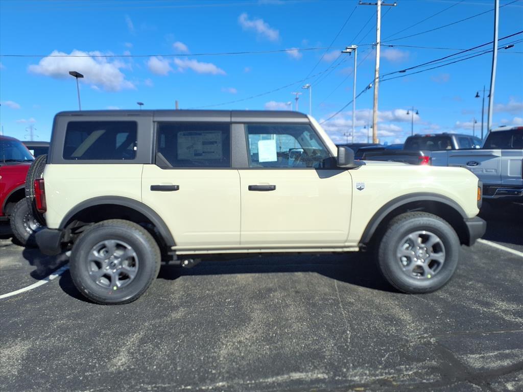 new 2025 Ford Bronco car, priced at $47,152