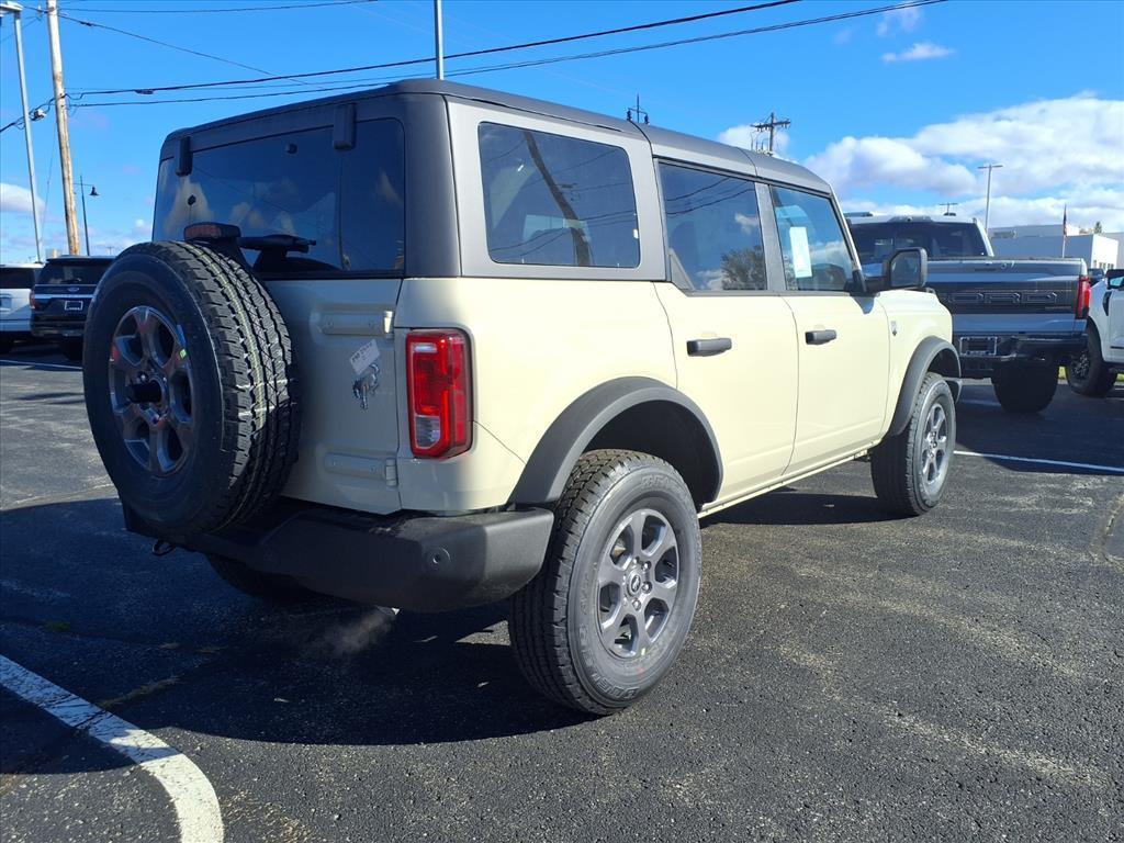 new 2025 Ford Bronco car, priced at $47,152