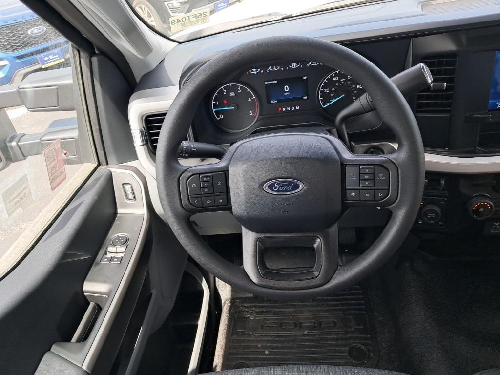 new 2025 Ford F-250 car, priced at $62,351