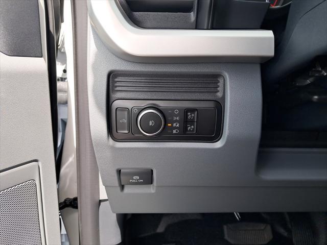 new 2025 Ford F-250 car, priced at $63,350