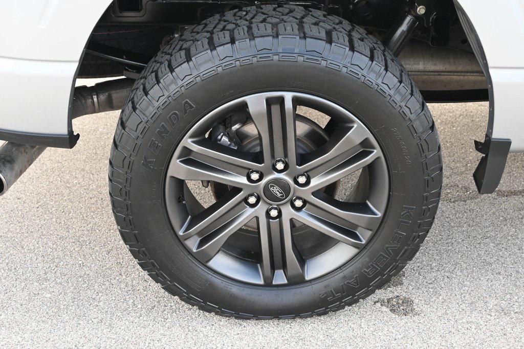 used 2022 Ford F-150 car, priced at $32,652