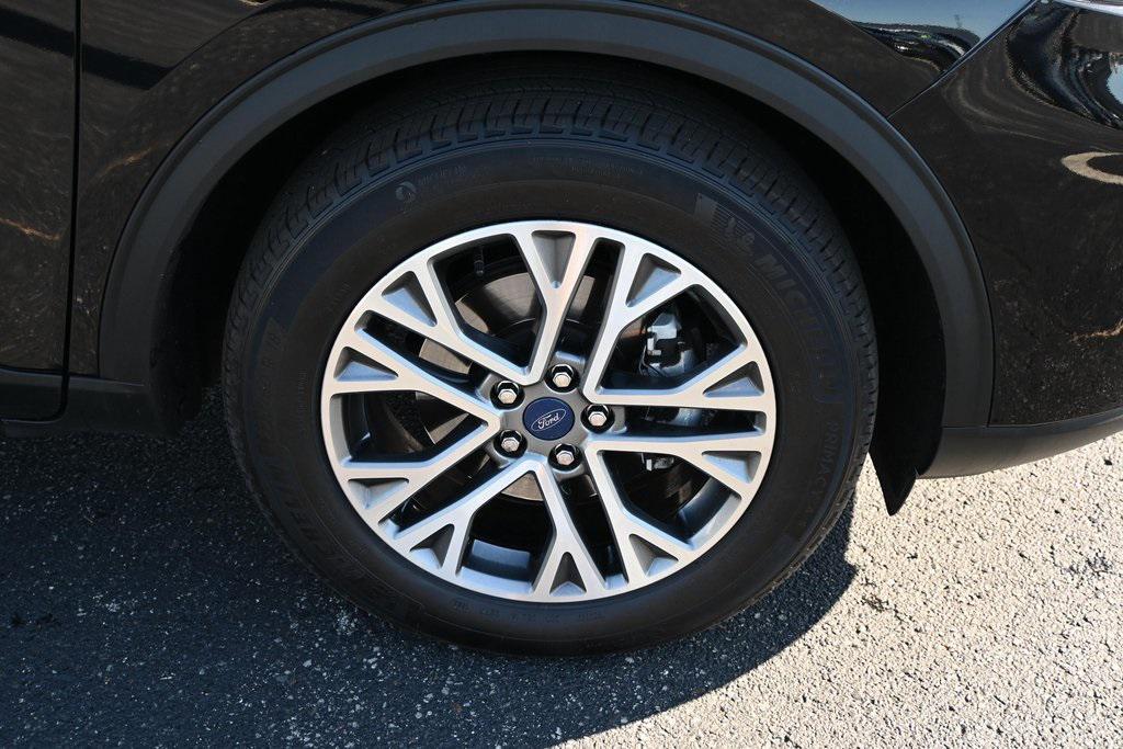 used 2022 Ford Escape car, priced at $23,993