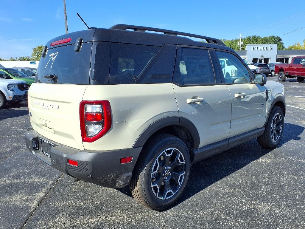 new 2025 Ford Bronco Sport car, priced at $40,459
