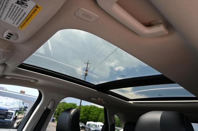 used 2023 Ford Edge car, priced at $30,432