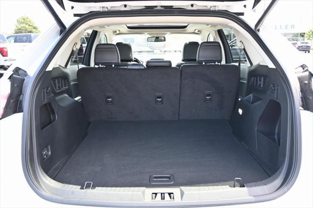 used 2023 Ford Edge car, priced at $30,432