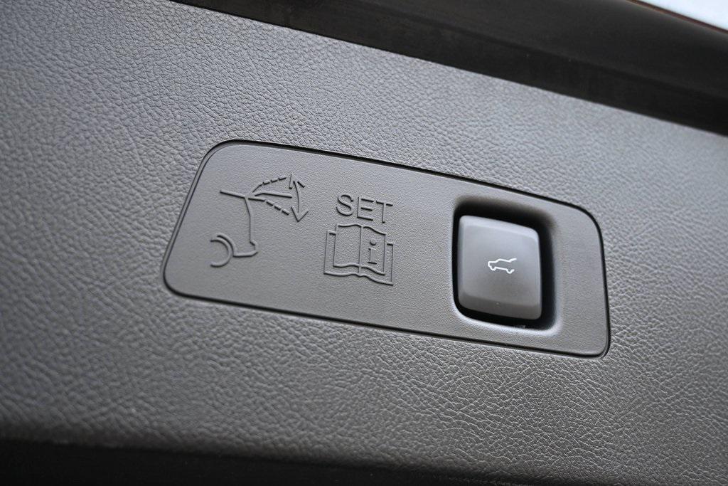 used 2022 Lincoln Corsair car, priced at $28,963
