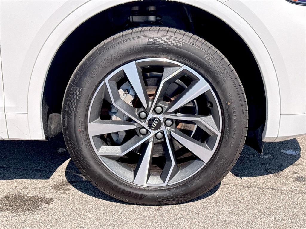 used 2024 Audi Q5 car, priced at $32,700