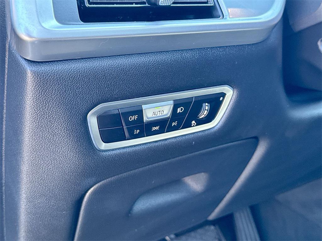 used 2023 BMW X7 car, priced at $60,700