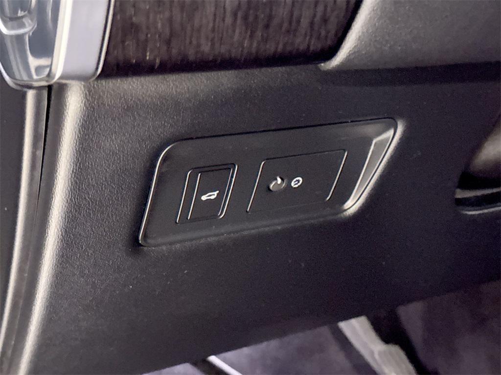 used 2020 Land Rover Range Rover Sport car, priced at $32,700