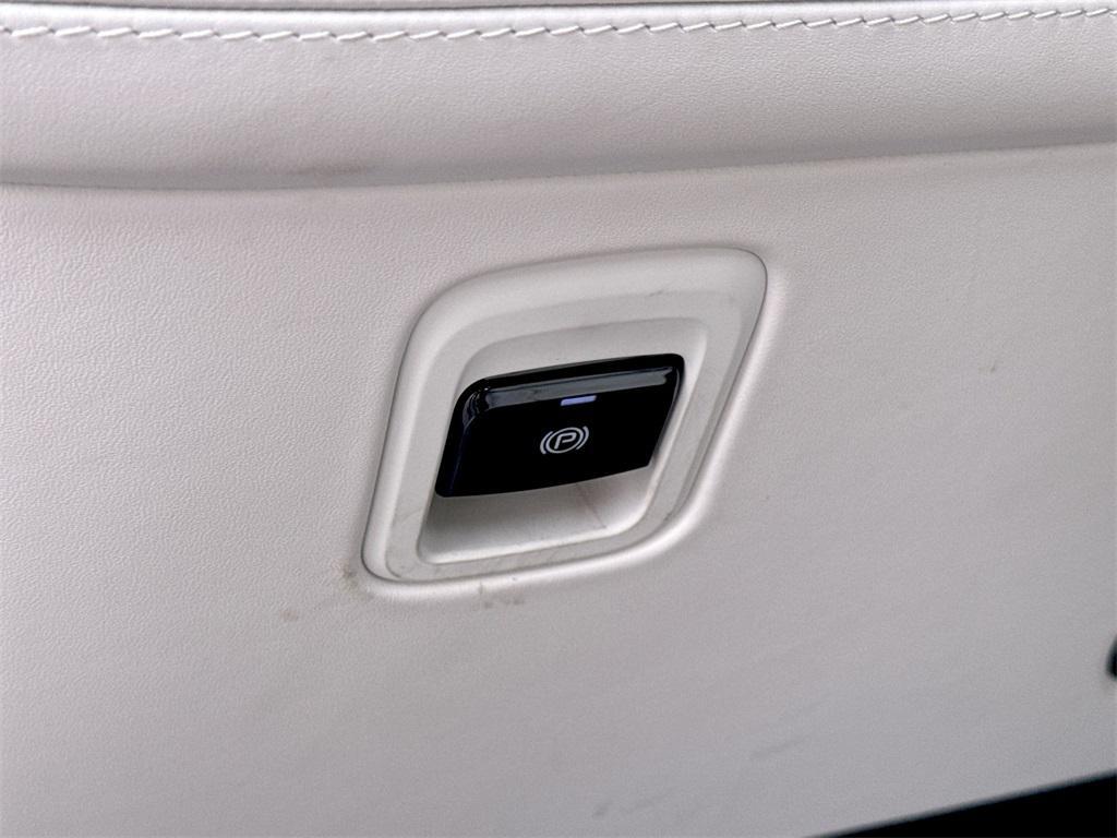 used 2023 Maserati Grecale car, priced at $43,500