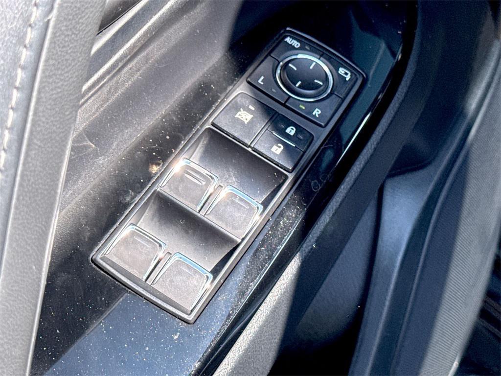 used 2021 Lexus LX 570 car, priced at $63,998