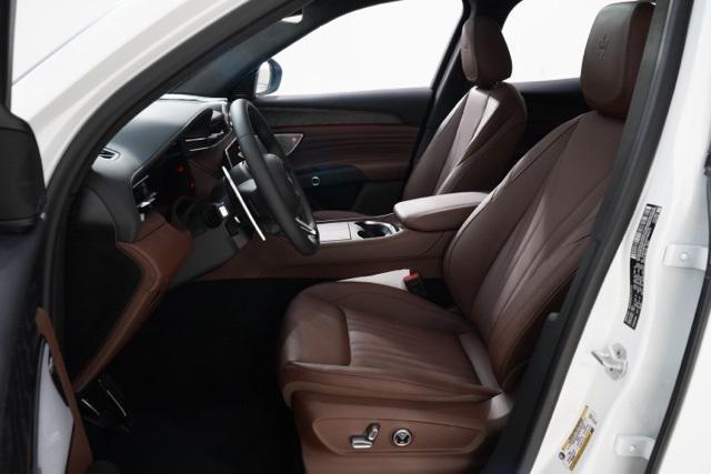 new 2025 Maserati Grecale car, priced at $79,998