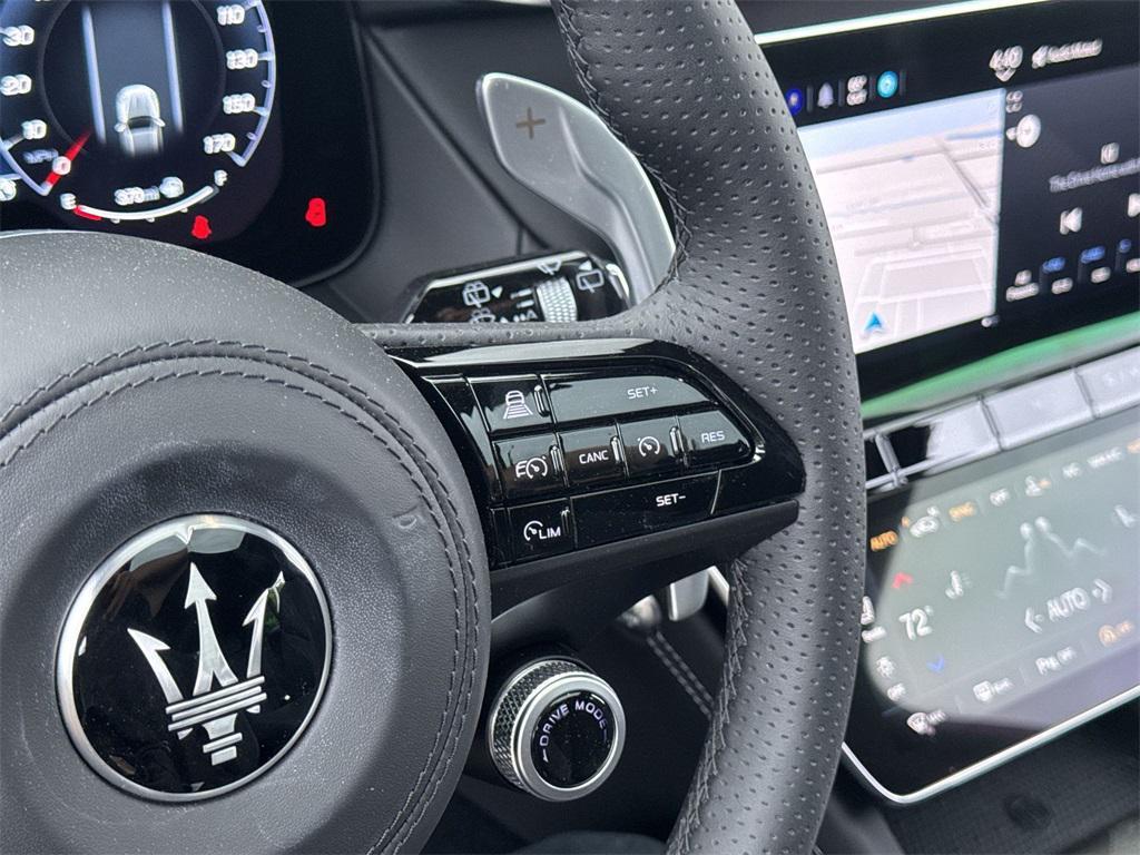 new 2025 Maserati Grecale car, priced at $79,759