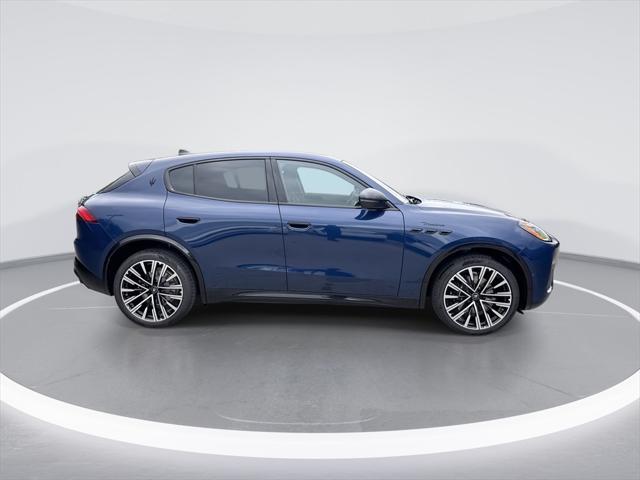 new 2025 Maserati Grecale car, priced at $79,759
