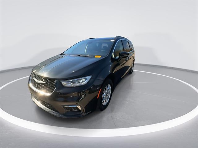 used 2022 Chrysler Pacifica car, priced at $23,290