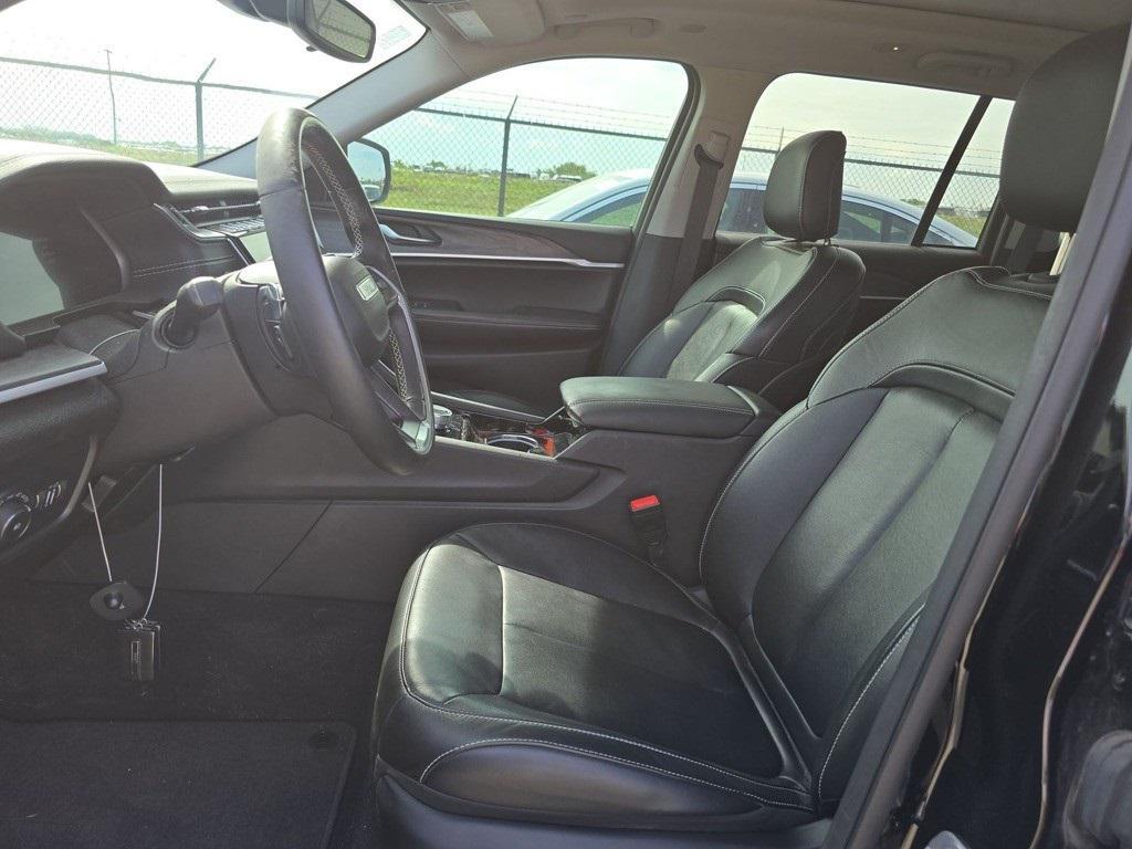 used 2022 Jeep Grand Cherokee car, priced at $30,089