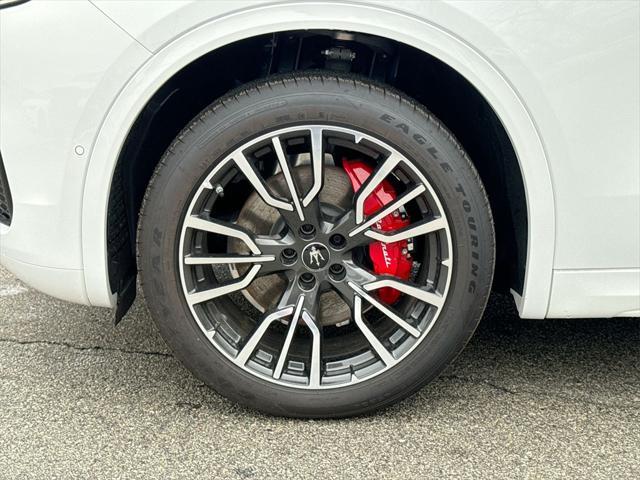 new 2024 Maserati Grecale car, priced at $62,998