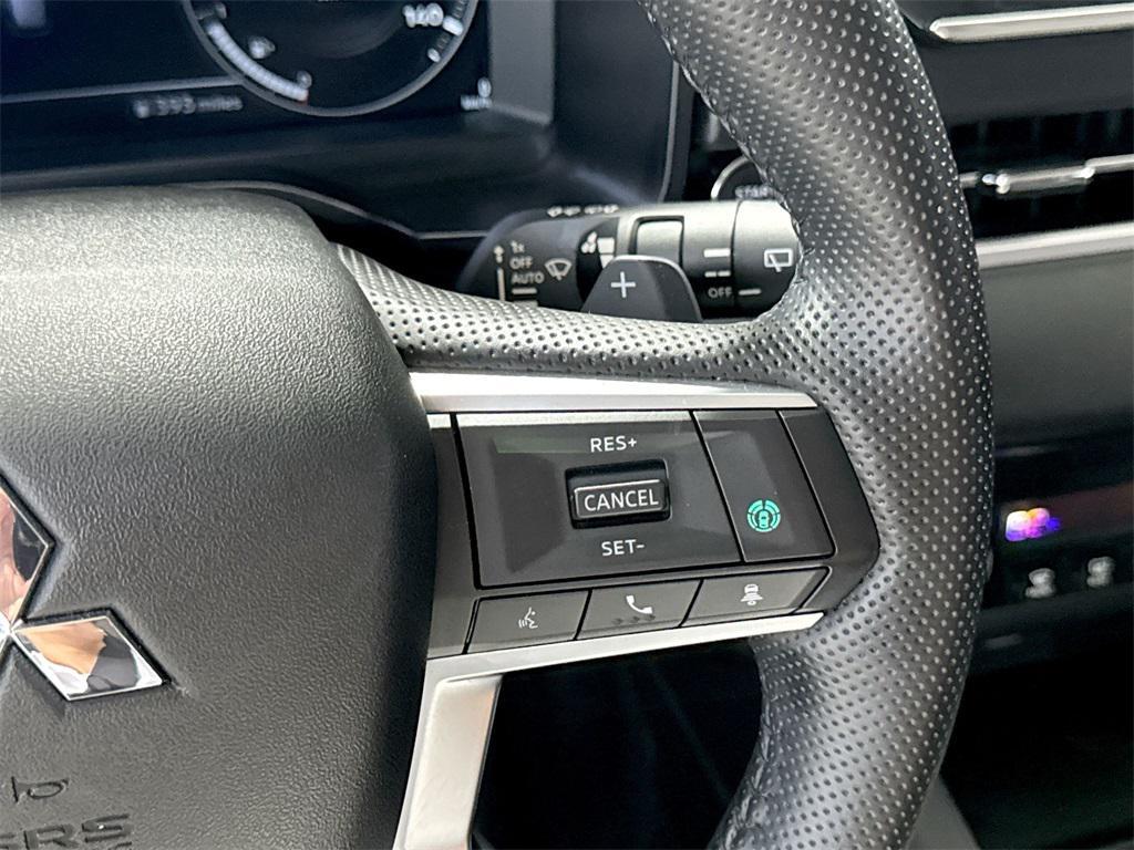 used 2024 Mitsubishi Outlander car, priced at $23,997