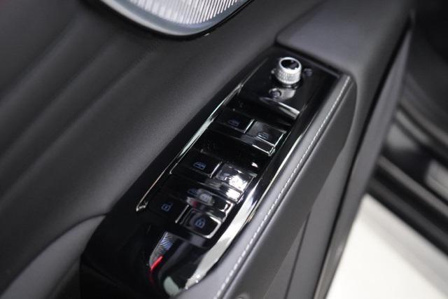 new 2025 Maserati Grecale car, priced at $78,988