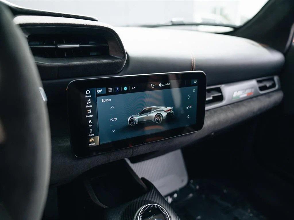 new 2023 Maserati MC20 car, priced at $237,395