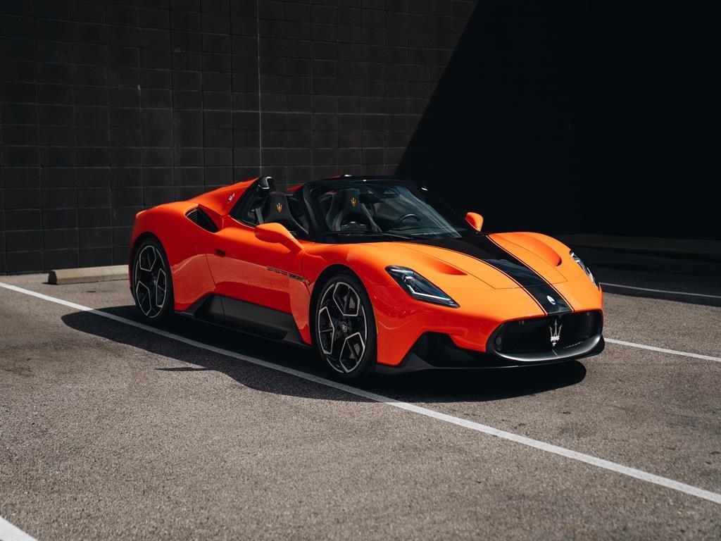 new 2023 Maserati MC20 car, priced at $237,395