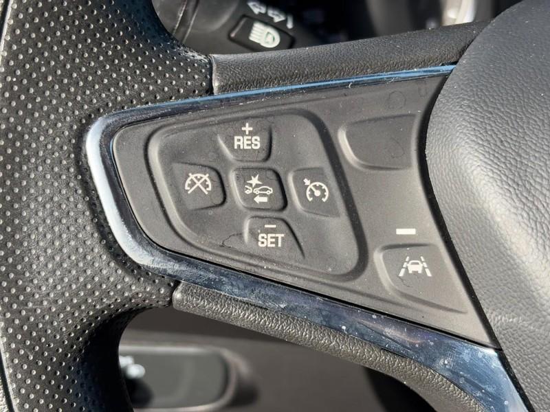 used 2023 Chevrolet Equinox car, priced at $22,000