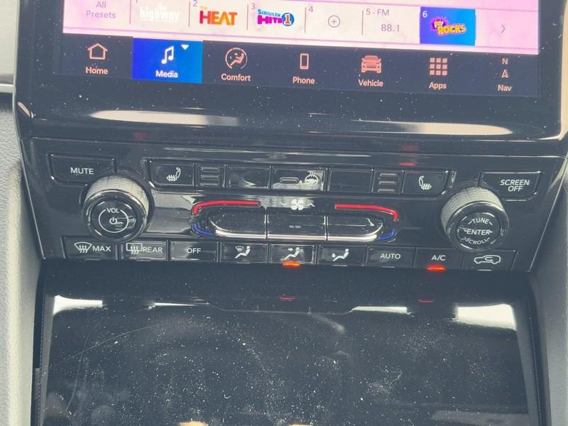 new 2025 Jeep Grand Cherokee L car, priced at $42,156