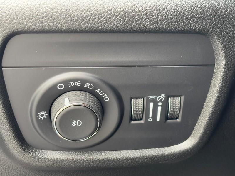 new 2025 Jeep Grand Cherokee L car, priced at $42,156