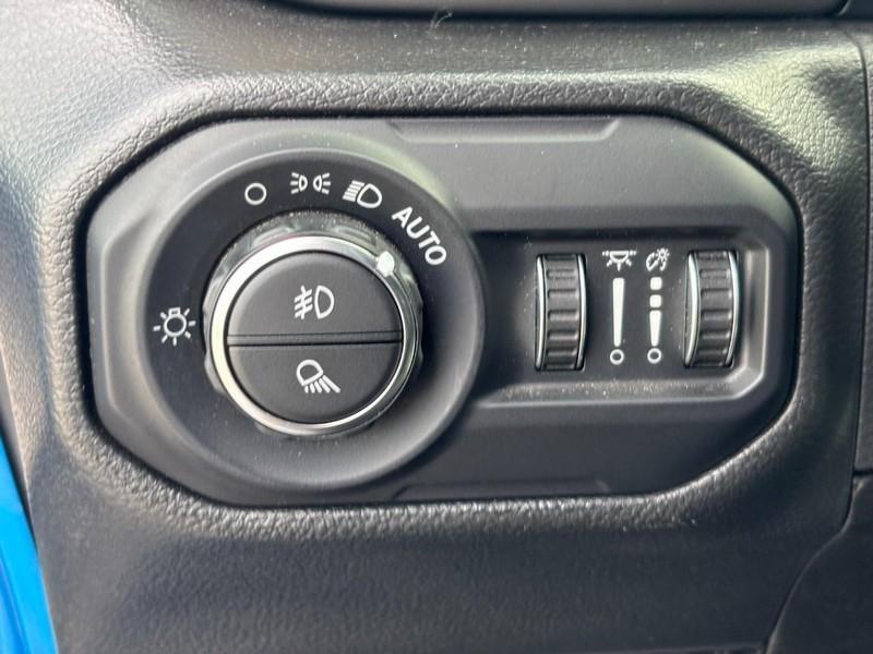 used 2022 Jeep Gladiator car, priced at $35,000