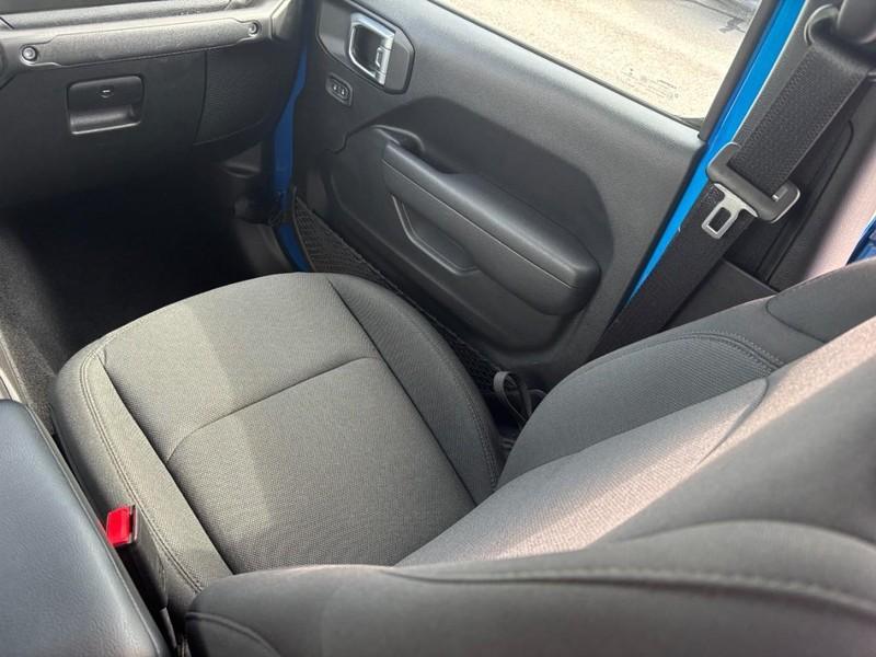 used 2022 Jeep Gladiator car, priced at $35,000