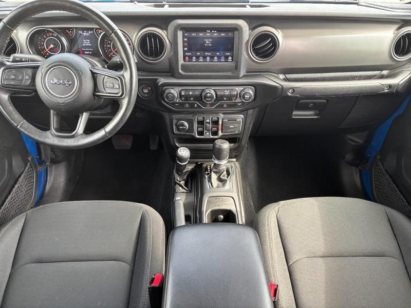 used 2022 Jeep Gladiator car, priced at $35,000