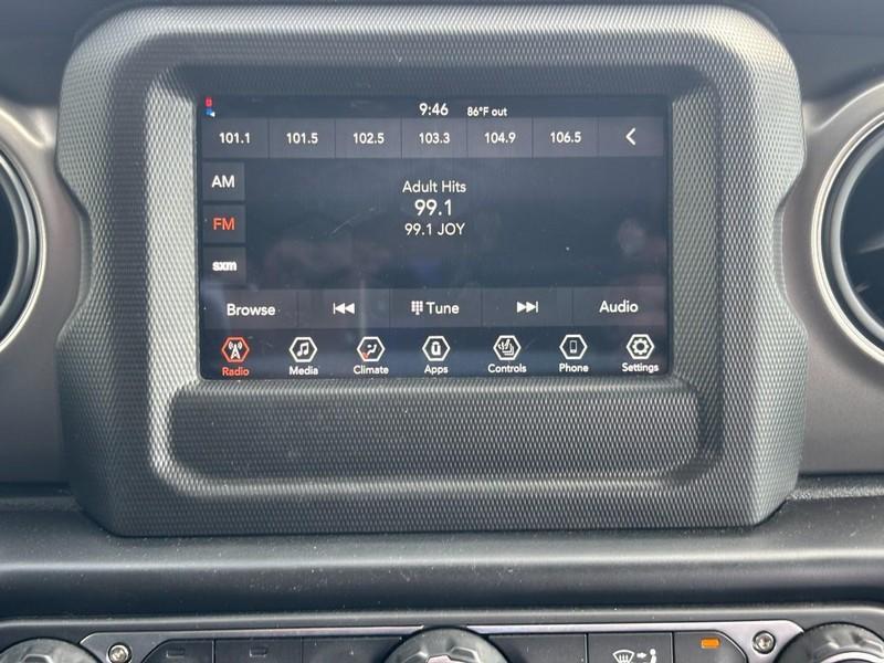 used 2022 Jeep Gladiator car, priced at $35,000