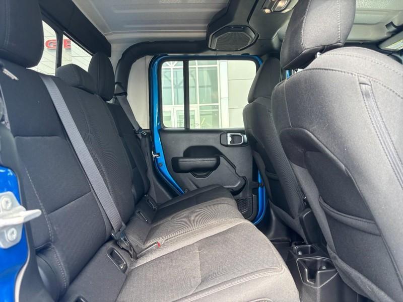 used 2022 Jeep Gladiator car, priced at $35,000