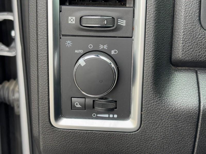 used 2022 Ram 1500 Classic car, priced at $32,000