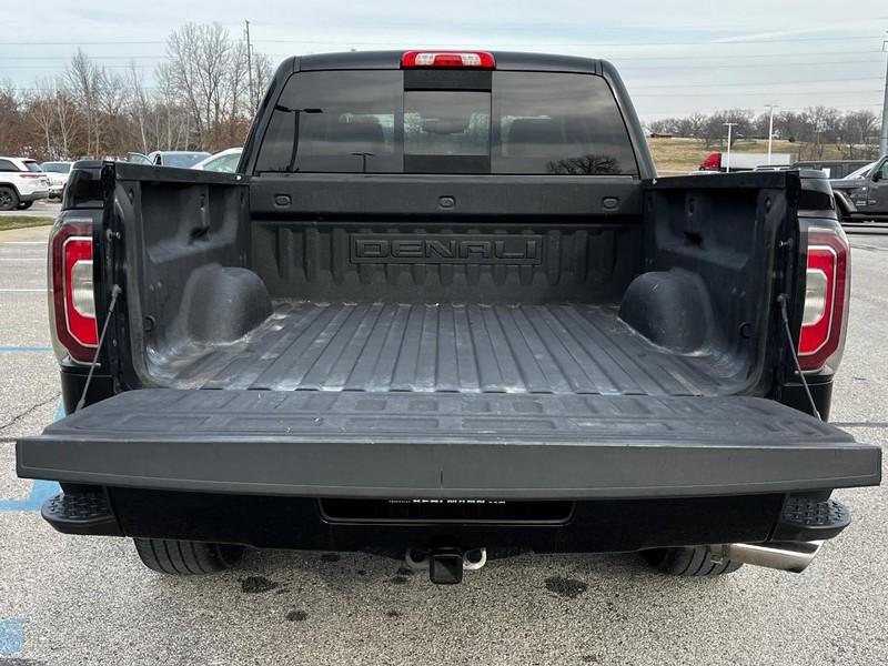 used 2018 GMC Sierra 1500 car, priced at $32,500