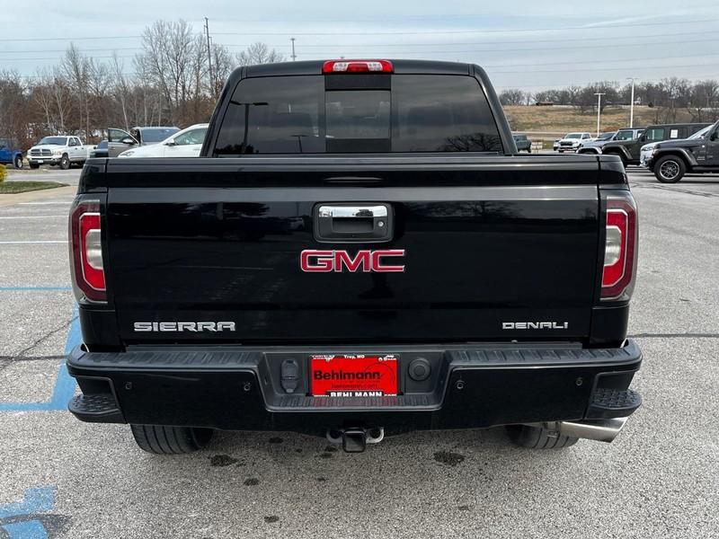 used 2018 GMC Sierra 1500 car, priced at $32,500