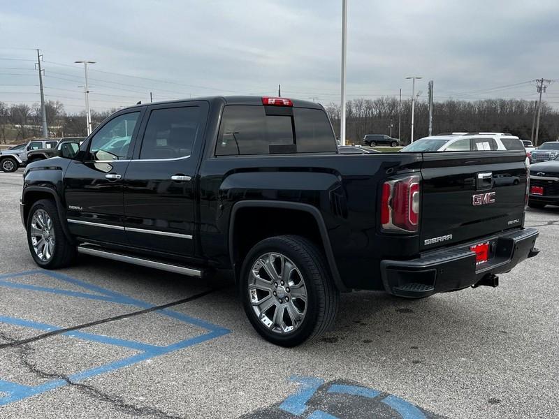 used 2018 GMC Sierra 1500 car, priced at $32,500