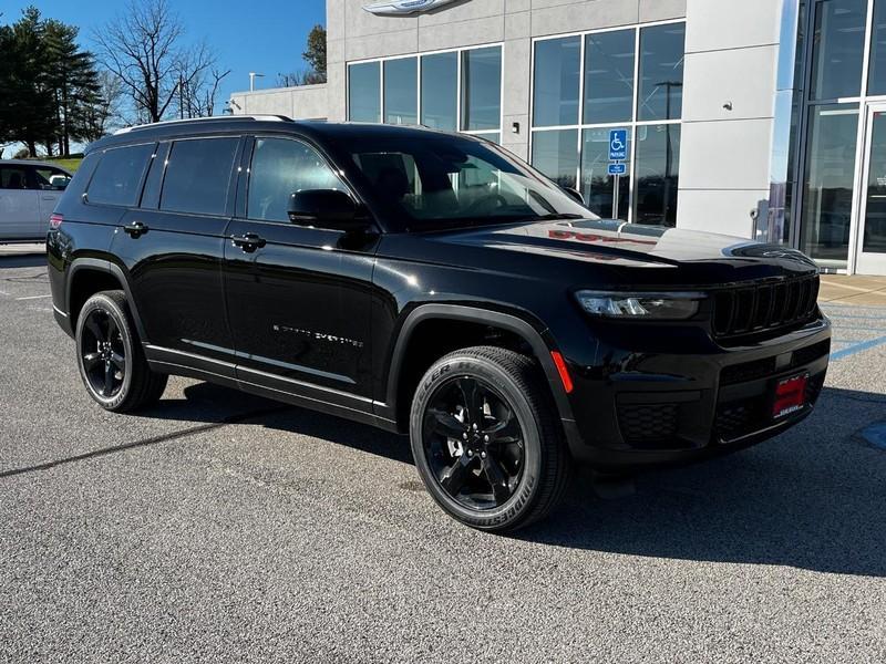 new 2025 Jeep Grand Cherokee L car, priced at $51,170