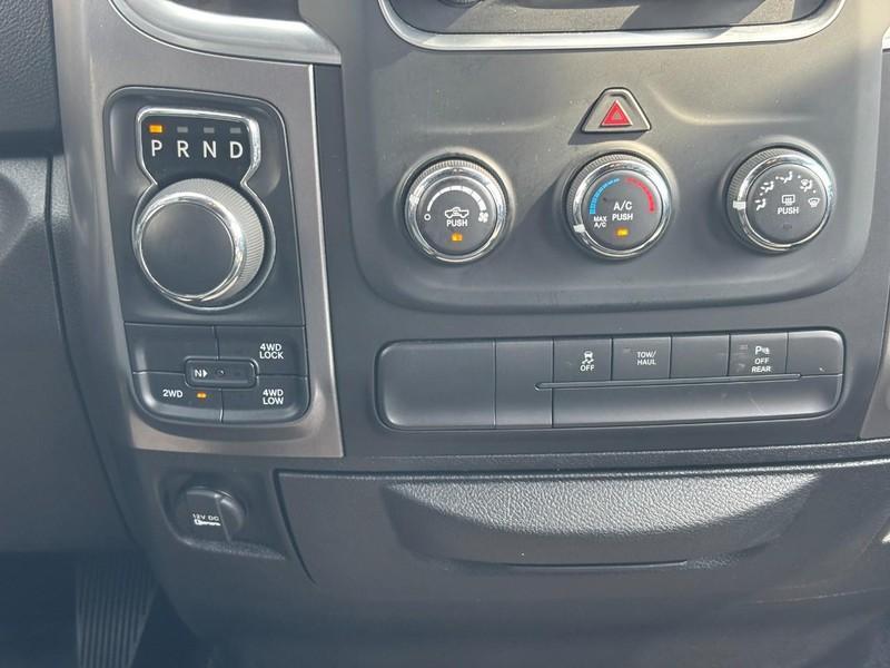 used 2022 Ram 1500 Classic car, priced at $32,000