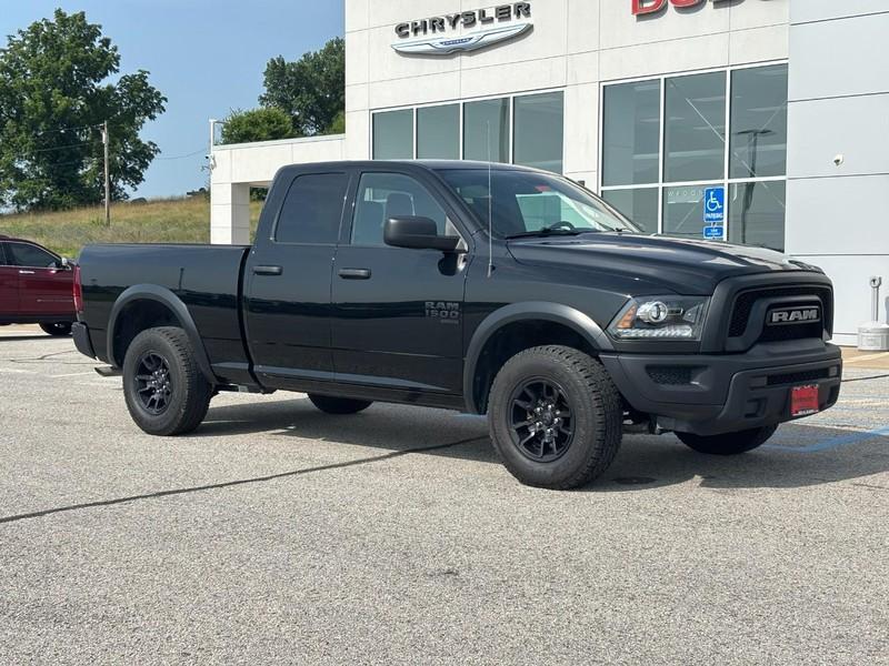 used 2022 Ram 1500 Classic car, priced at $32,000