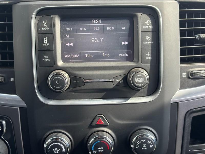 used 2022 Ram 1500 Classic car, priced at $32,000
