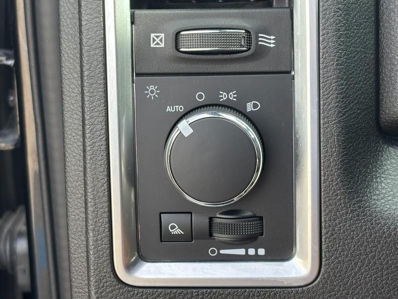 used 2022 Ram 1500 Classic car, priced at $32,000